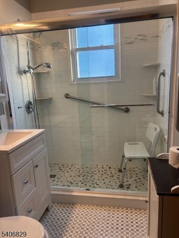21 Main St, Linden City, NJ 07036