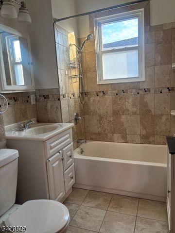 21 Main St, Linden City, NJ 07036