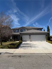 15082 Quicksilver Drive, Victorville, CA 92394