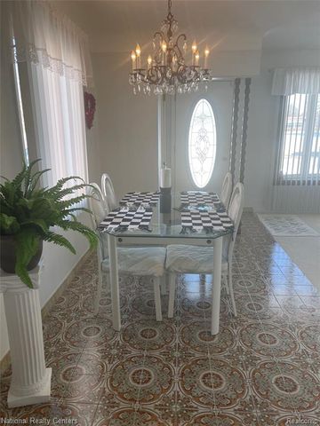 6511 Henry Ruff Road, Garden City, MI 48135