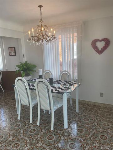 6511 Henry Ruff Road, Garden City, MI 48135