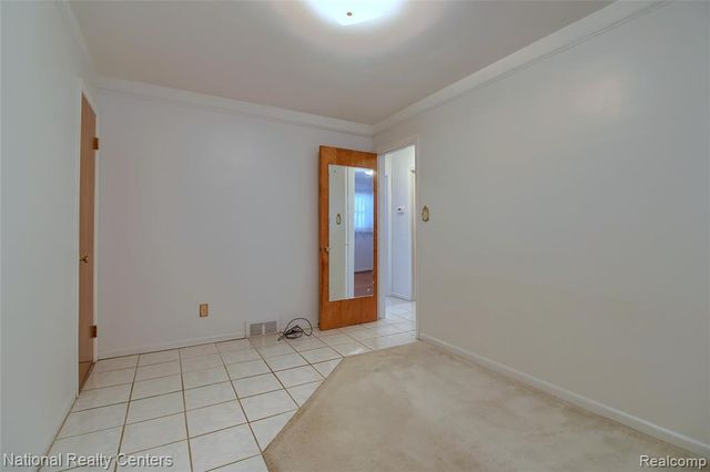 6511 Henry Ruff Road, Garden City, MI 48135