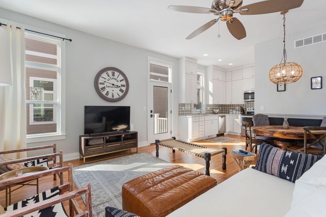 242 Cavelier Avenue, St. Joseph, MI 49085