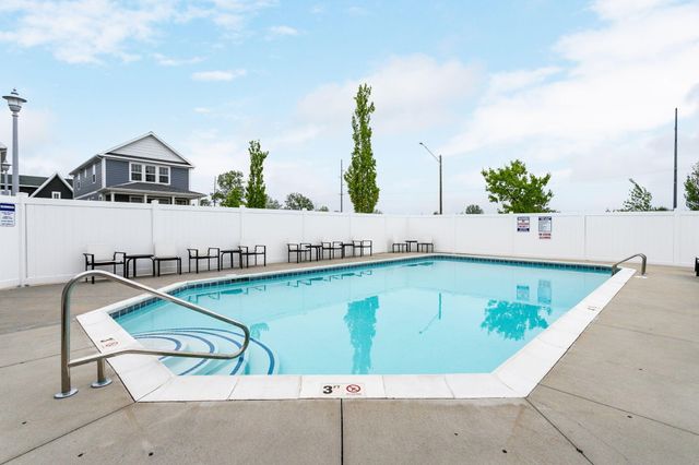 242 Cavelier Avenue, St. Joseph, MI 49085