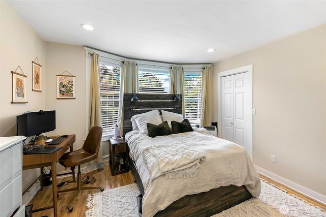 1201 E Denny Way, Seattle, WA 98122