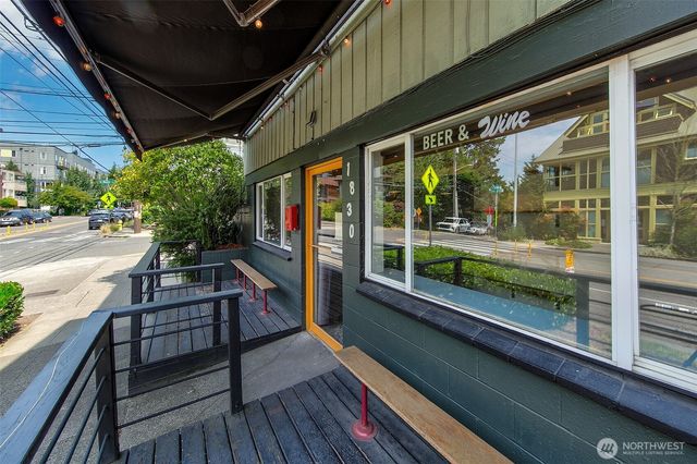 1201 E Denny Way, Seattle, WA 98122