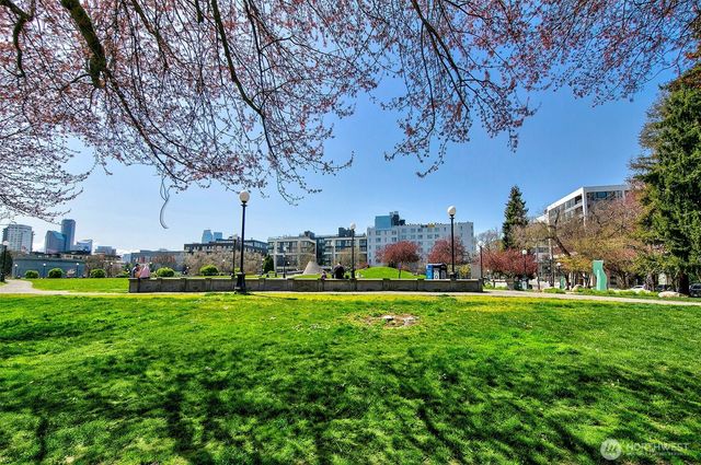 1201 E Denny Way, Seattle, WA 98122
