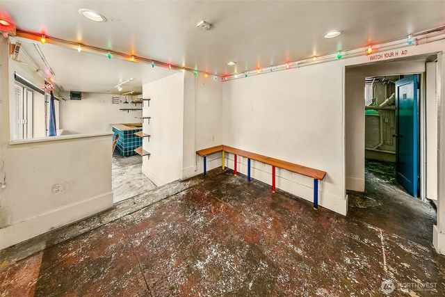 1201 E Denny Way, Seattle, WA 98122