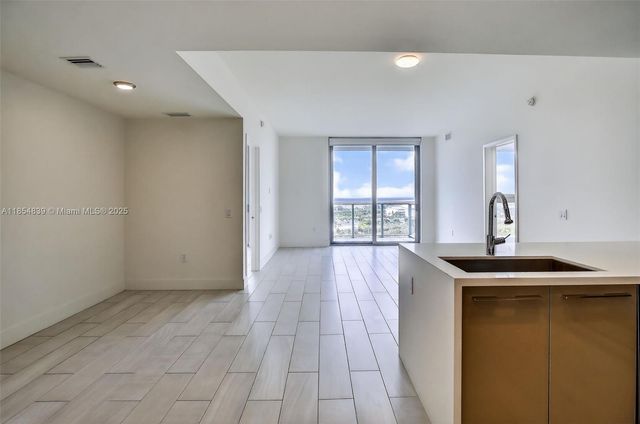 2000 Metropica Way 2502, Sunrise, FL 33323