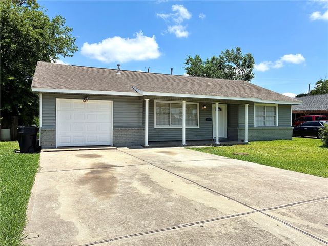 631 Roper Street, Houston, TX 77034