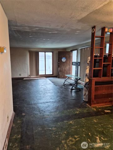 314 Bryan Avenue, Bremerton, WA 98312