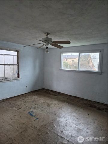 314 Bryan Avenue, Bremerton, WA 98312