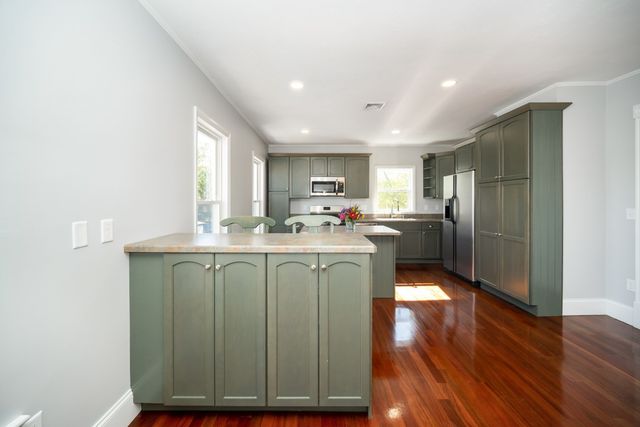 108 North Main Street 108 Up, Mansfield, MA 02048