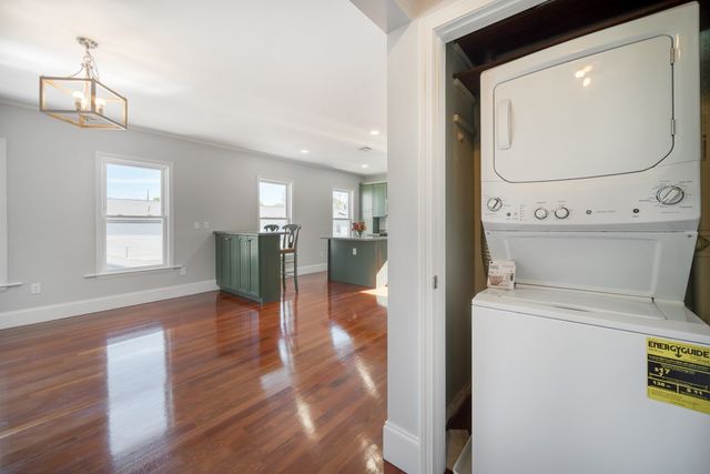 108 North Main Street 108 Up, Mansfield, MA 02048