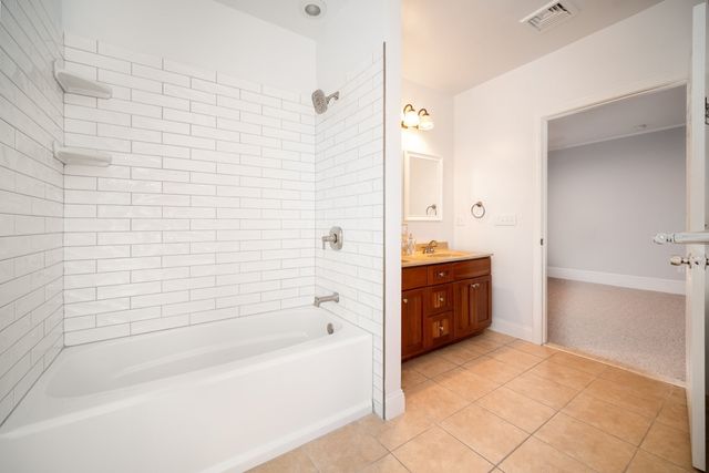 108 North Main Street 108 Up, Mansfield, MA 02048