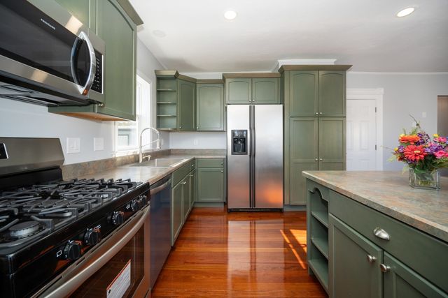 108 North Main Street 108 Up, Mansfield, MA 02048