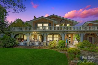 317 Courtland Boulevard, Hendersonville, NC 28791