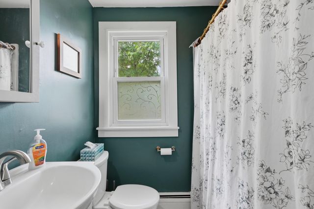 40 Mcguigan Avenue, Manchester, NH 03103