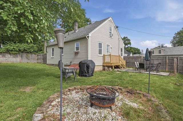 40 Mcguigan Avenue, Manchester, NH 03103