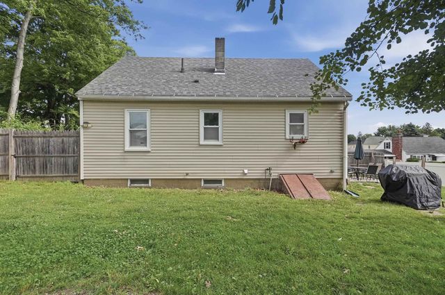 40 Mcguigan Avenue, Manchester, NH 03103