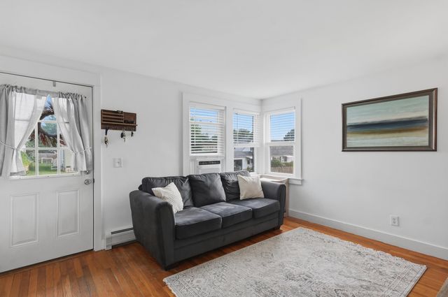 40 Mcguigan Avenue, Manchester, NH 03103