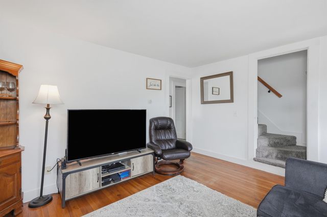40 Mcguigan Avenue, Manchester, NH 03103