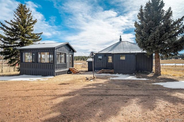 10589 County Road 102, Guffey, CO 80820