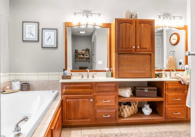 9095 Marsh Creek Circle, Galesburg, MI 49053