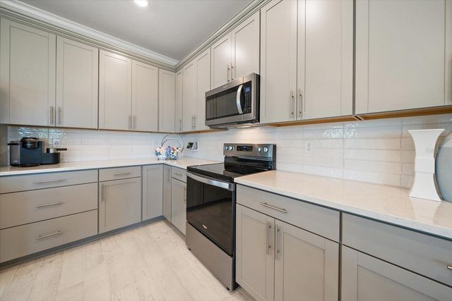 17275 LUMINOUS AVENUE, Venice, FL 34293