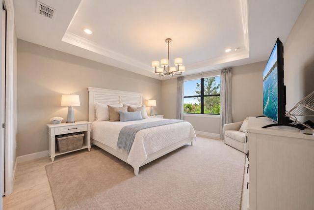17275 LUMINOUS AVENUE, Venice, FL 34293
