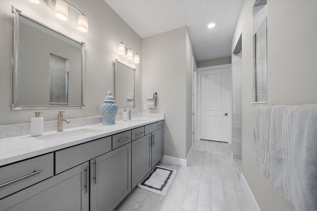 17275 LUMINOUS AVENUE, Venice, FL 34293
