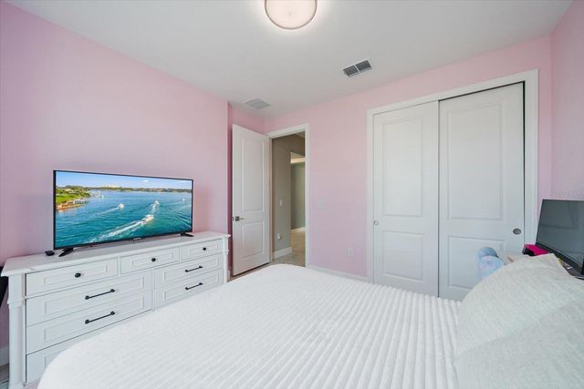 17275 LUMINOUS AVENUE, Venice, FL 34293