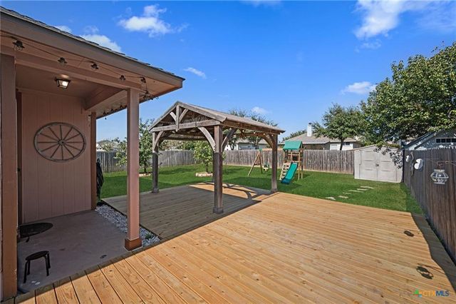 202 Flinn ST, Hutto, TX 78634