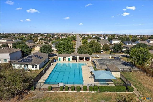 202 Flinn ST, Hutto, TX 78634