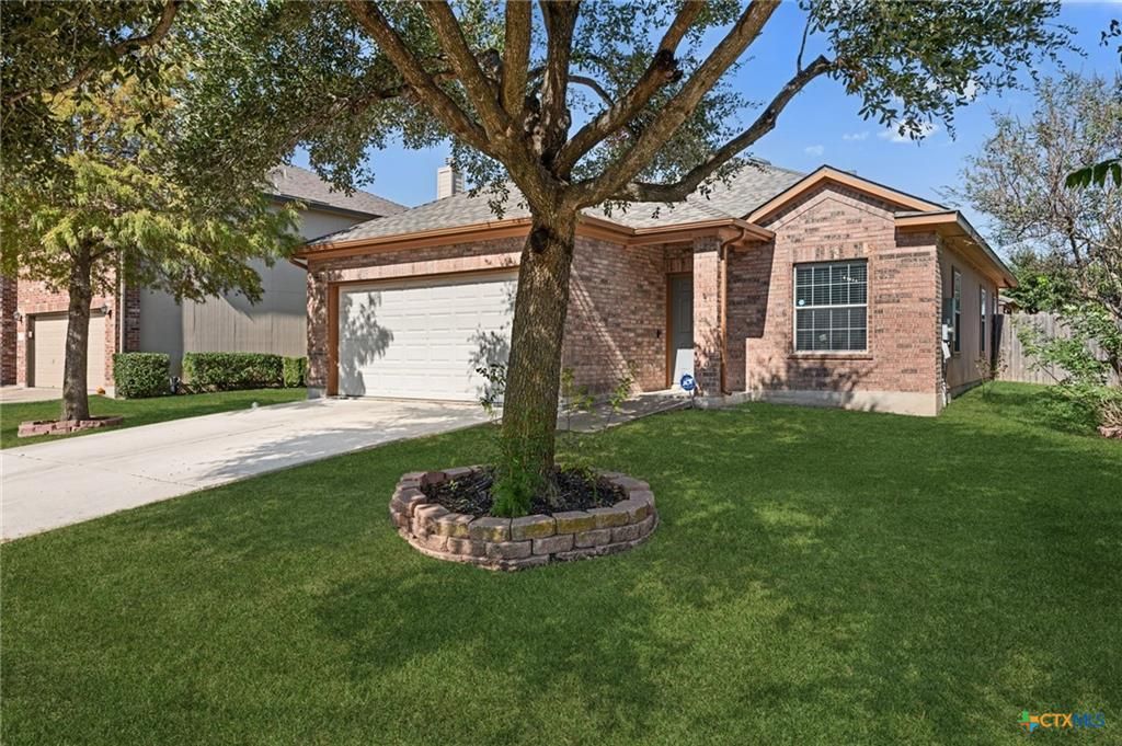 202 Flinn ST, Hutto, TX 78634