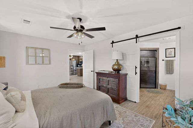 1069 Hereford Drive, Springtown, TX 76082