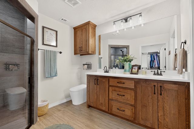1069 Hereford Drive, Springtown, TX 76082