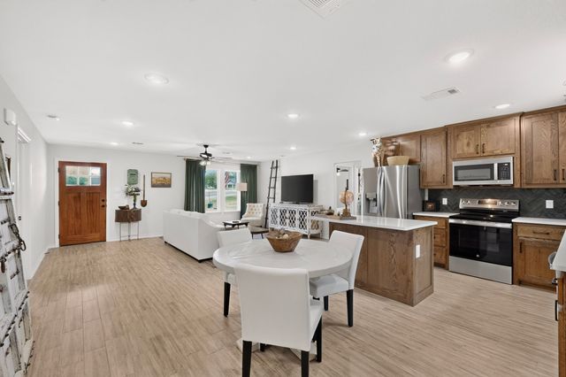 1069 Hereford Drive, Springtown, TX 76082