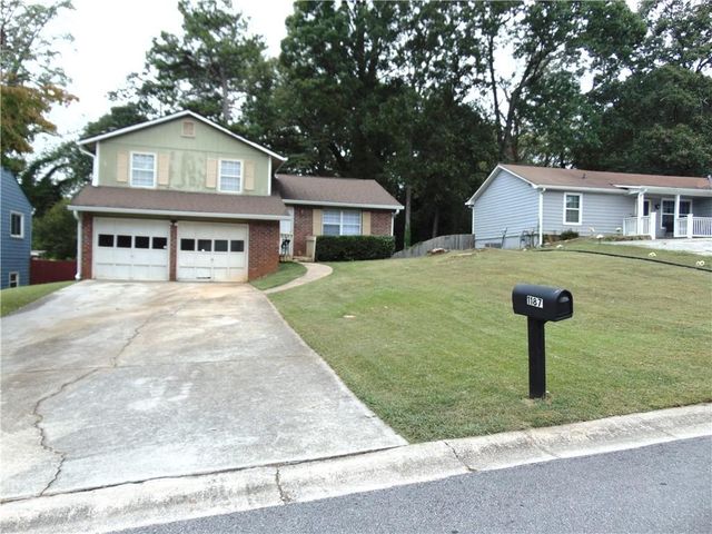 1187 Mannbrook Drive, Stone Mountain, GA 30083
