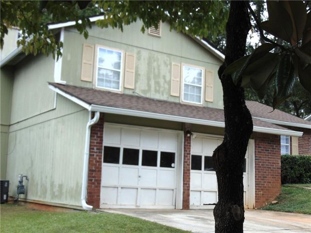 1187 Mannbrook Drive, Stone Mountain, GA 30083