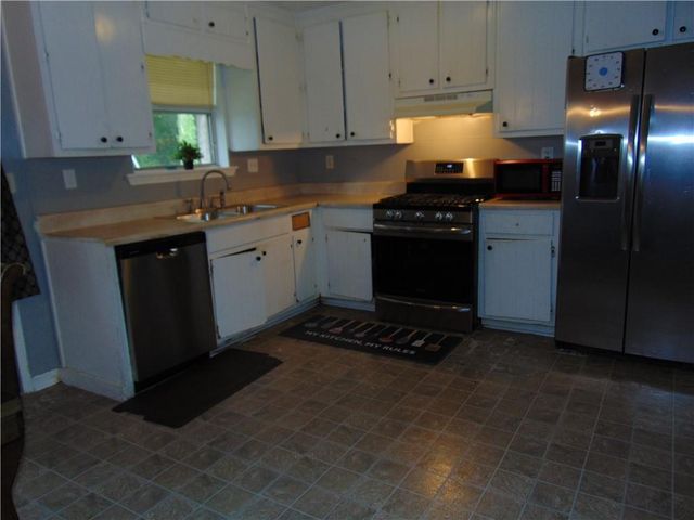 1187 Mannbrook Drive, Stone Mountain, GA 30083