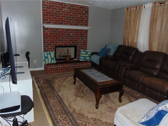 1187 Mannbrook Drive, Stone Mountain, GA 30083