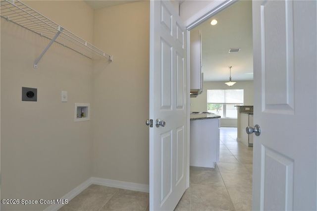 426 Lanfair Avenue, Sebastian, FL 32958