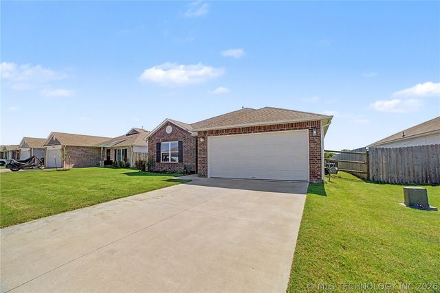 14209 N 75th East Avenue, Collinsville, OK 74021