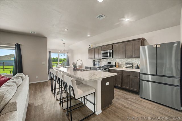 14209 N 75th East Avenue, Collinsville, OK 74021