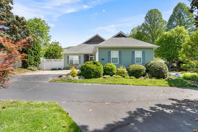 419 Long View Circle, Hiawassee, GA 30546