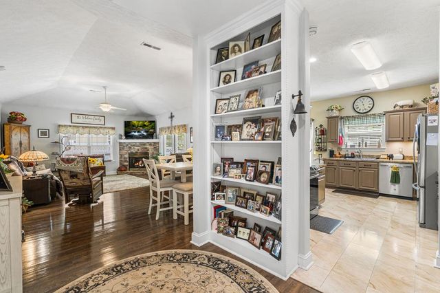 419 Long View Circle, Hiawassee, GA 30546