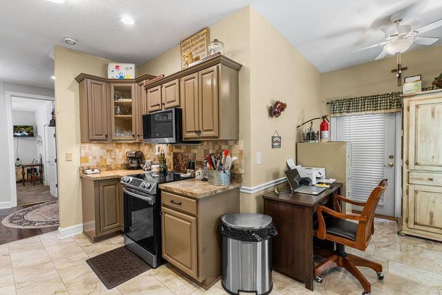 419 Long View Circle, Hiawassee, GA 30546