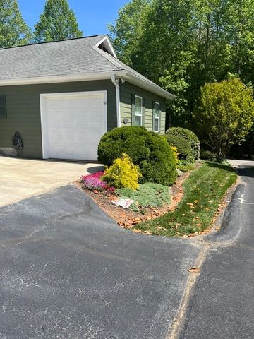 419 Long View Circle, Hiawassee, GA 30546