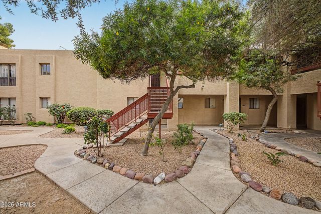 3131 W COCHISE Drive 223, Phoenix, AZ 85051